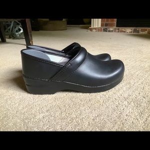 Dansko women’s clogs